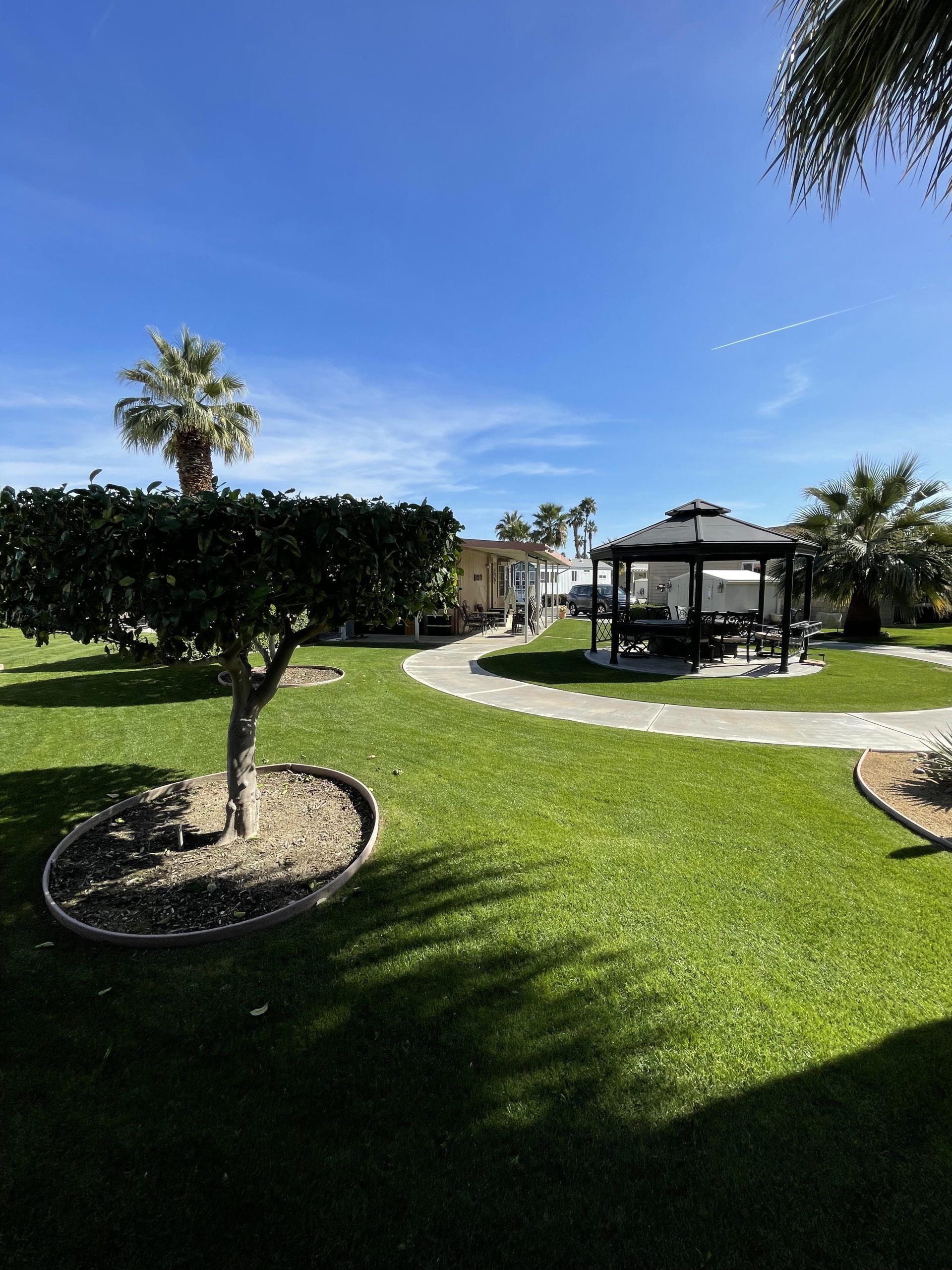 FOR SALE OR RENT – PARK MODEL #197 – BOOKED FOR THE SEASON.