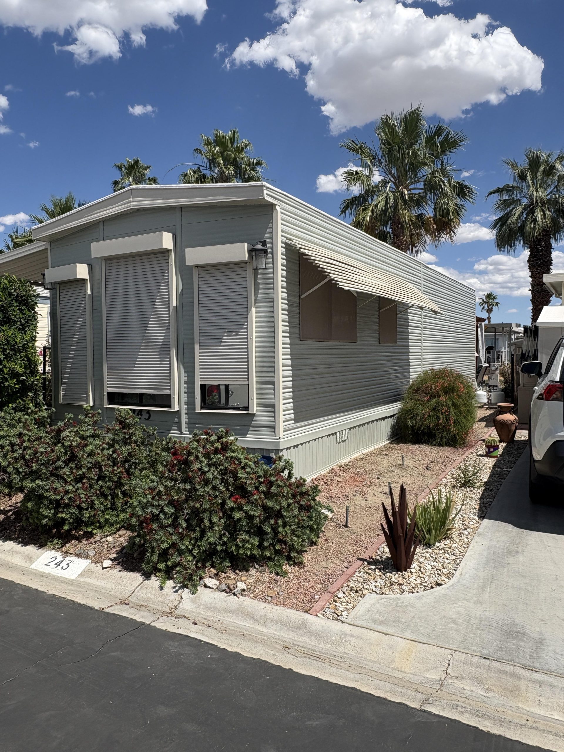 FOR SALE OR RENT PARK MODEL # 243 (PRICE REDUCED)